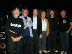 Gli Slow Feet con il Presidente Lions Club Borgomanero Host Alberto Servini e Michele Montecucco (al centro)